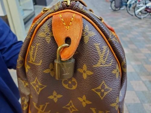 ルイ ヴィトン　のスピーディ25