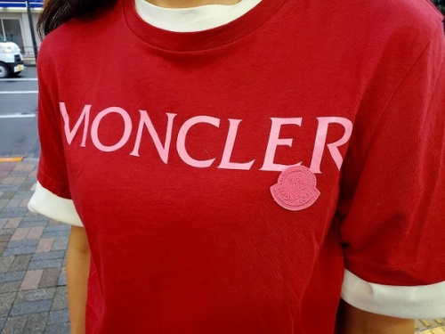 ラグジュアリーブランドのMONCLER