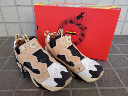 スニーカーのReebok