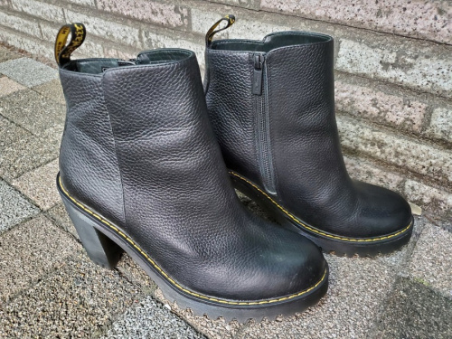 ワークブランド