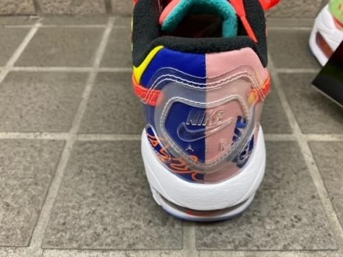 亀戸　古着屋のスニーカー