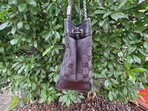 GGキャンバスのトートバッグ