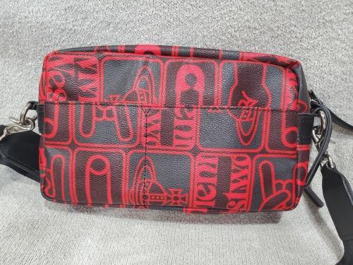 ヴィヴィアンウエストウッドのショルダーバッグ