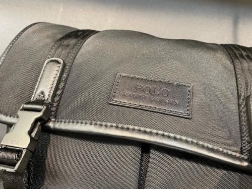 ラルフローレンのトリムメッセンジャーバッグ