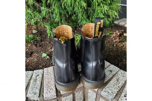 サイドゴアブーツのCHELSEA BOOT