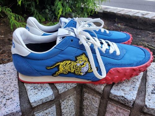 ケンゾーのローカットスニーカー