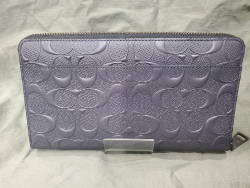 ラグジュアリーブランドのcoach