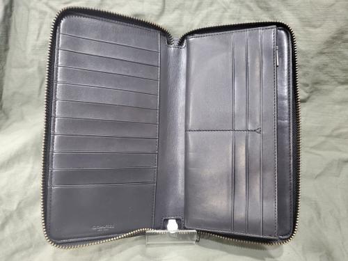 コーチのドキュメントウォレット