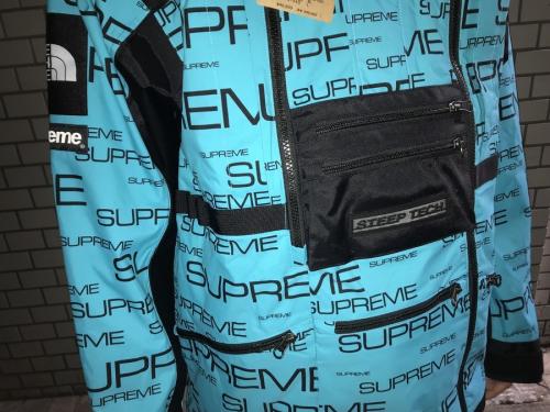 ザノースフェイスス×シュプリームのジャケット
