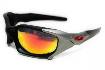 「オークリーのOAKLEY 」