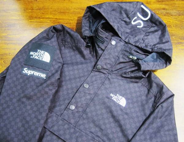 2011 Supreme × TNF ダウンジャケット