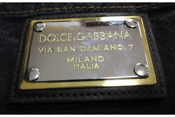 ドルガバといえばDGプレート！DOLCE&GABBANA(ドルチェアンド