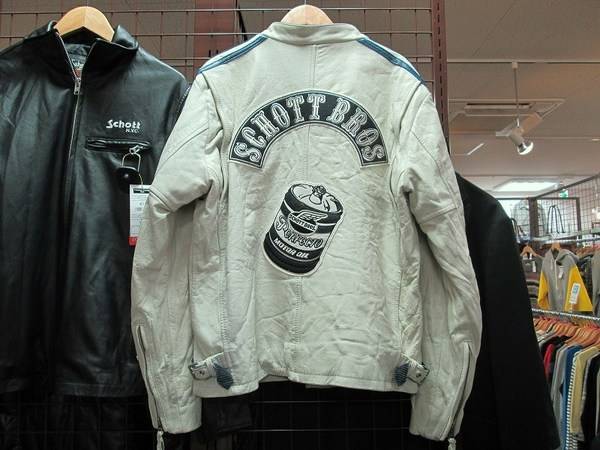 オイル缶のワッペンが個性的なSchott（ショット）クラシック