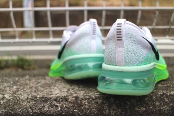 怒涛の入荷ラッシュ スニーカーお探しなら町田成瀬店へ急げ 15 03 29発行