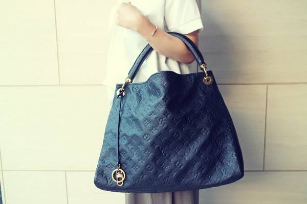 エレガントな一品。アーツィーMM入荷致しました。[2016.08.19発行  