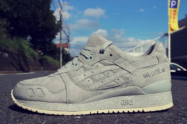 asics × Reigning champ （アシックス × レイニング チャンプ）コラボ