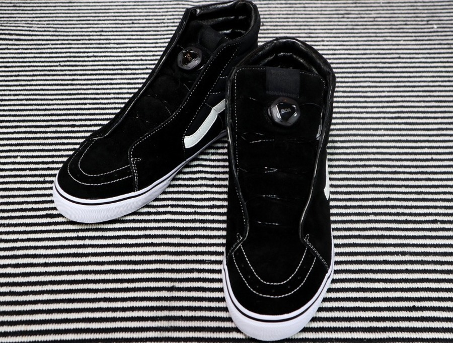 VANS(ヴァンズ)×コラボスニーカー続々入荷しております