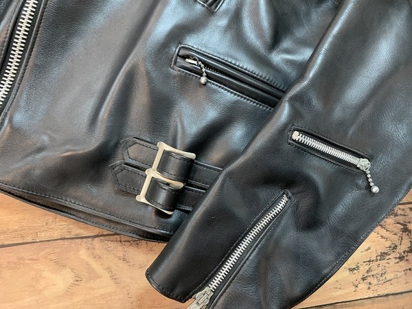 Lewis Leathers/ルイスレザーより、LIGHTNINGダブルライダース