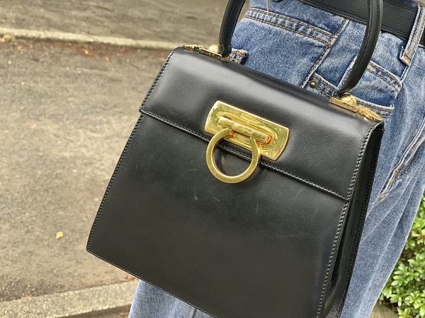 Salvatore Ferragamo(サルヴァトーレフェラガモ)より新入荷商品