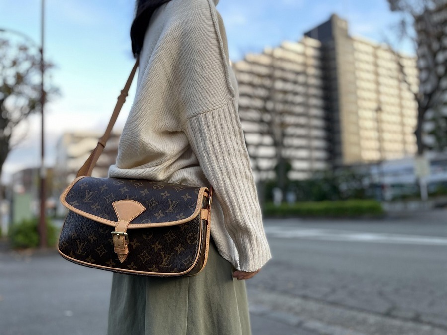 LOUIS VUITTON／ルイヴィトン】ソローニュのショルダーバッグのご紹介