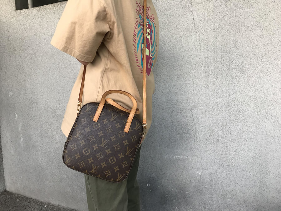 【綺麗】スポンティーニ LOUIS VUITTON 王道ラグジュアリーブランド】LOUIS VUITTON ／ルイ ヴィトンの
