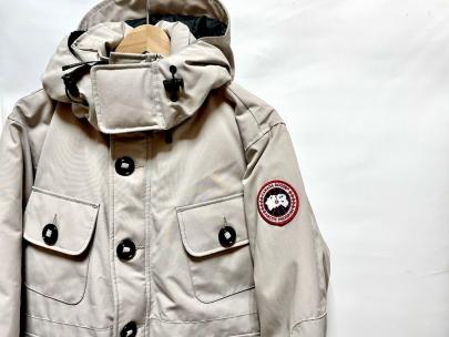 「インポートブランドのCANADA GOOSE 」