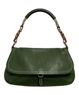 「ラグジュアリーブランドのPRADA 」