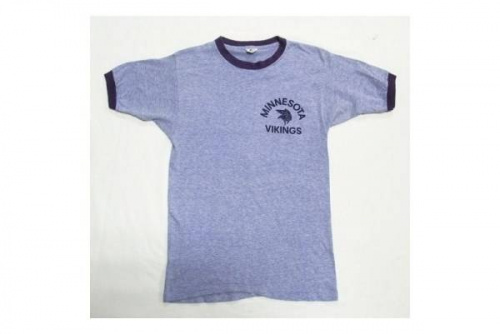 トップスのシュプリーム