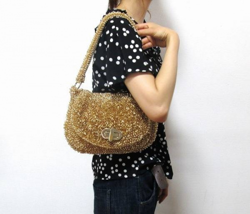 ワイヤーバッグのショルダーバッグ