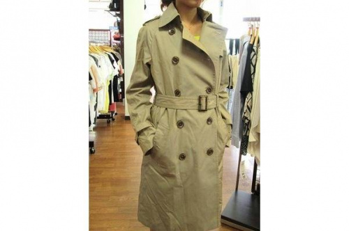ルーニーのトレンチコート