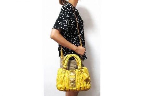 ハンドバッグのマトラッセ