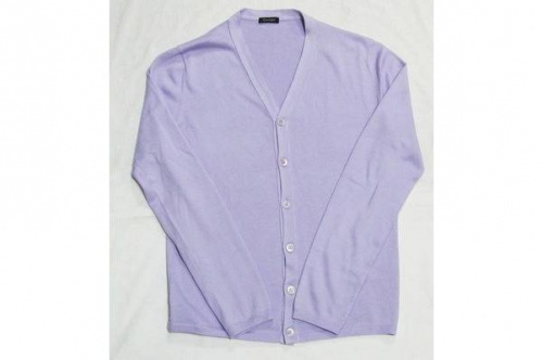 トップスのカーディガン