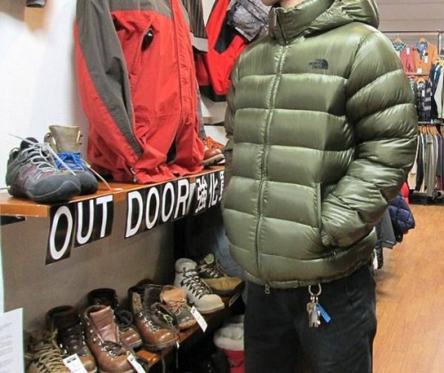 トップスのマウンテンパーカー