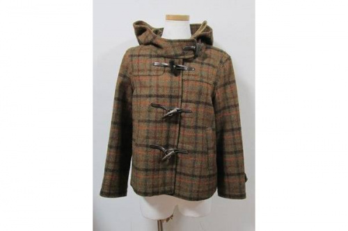 ハリスツイードのダッフルコート