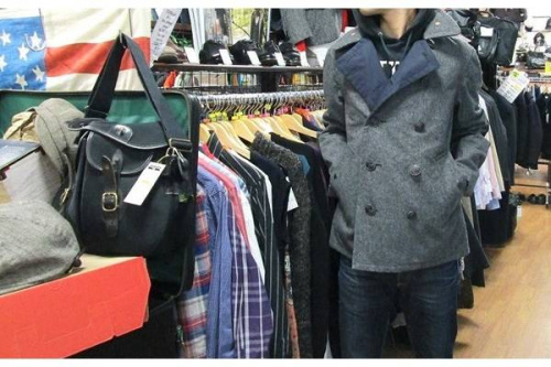 メンズのトップス