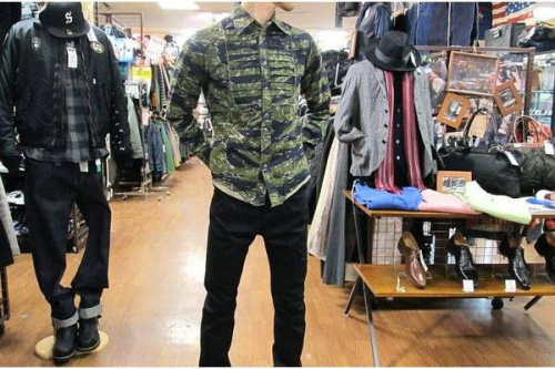 長袖シャツのガントレッツ