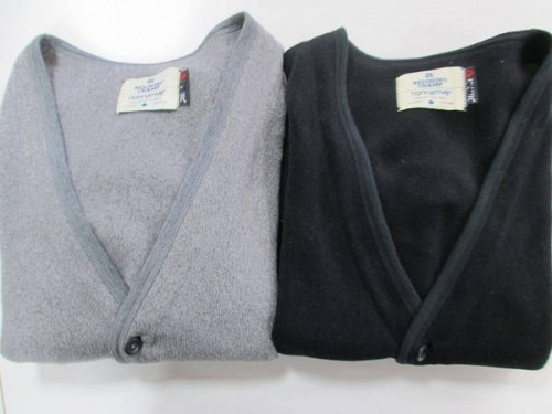 メンズのトップス