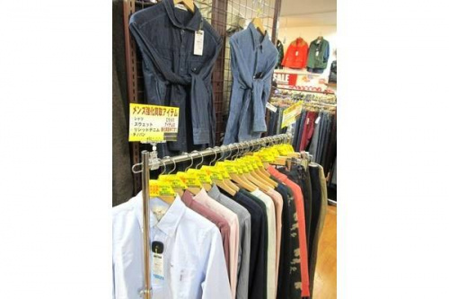 メンズのトップス