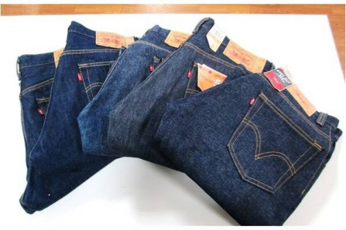 パーカーのニット