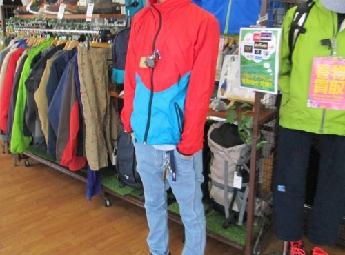 トップスのマウンテンパーカー