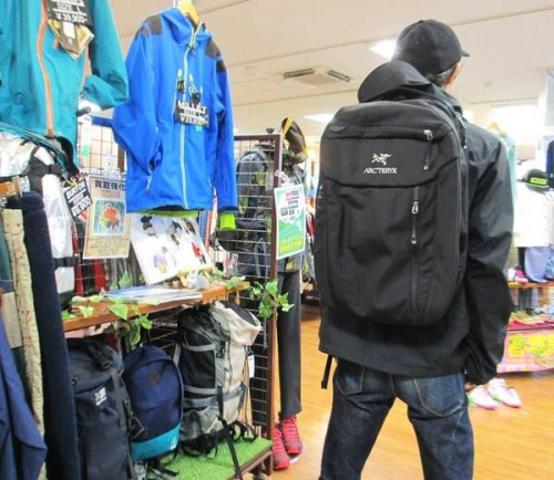 ゴアテックスのアークテリクス