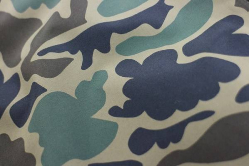 メンズのトップス