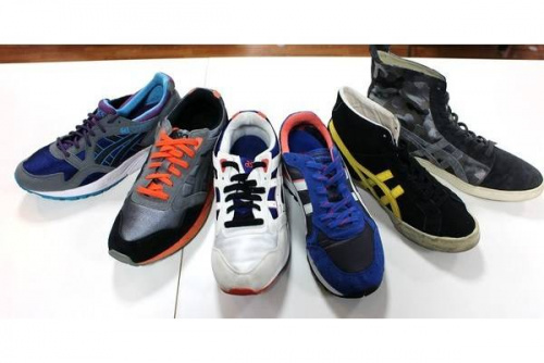 メンズのスニーカー