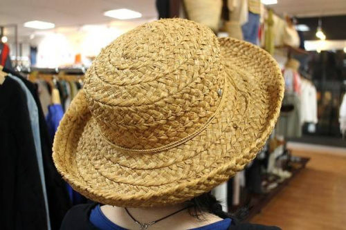 ラフィアハットの町田