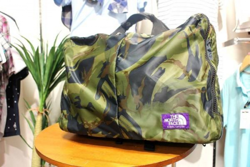 ノースフェイスのバッグ