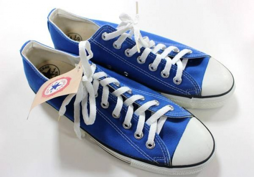 スニーカーのコンバース