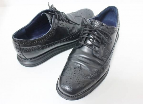 ナイキのドレスシューズ