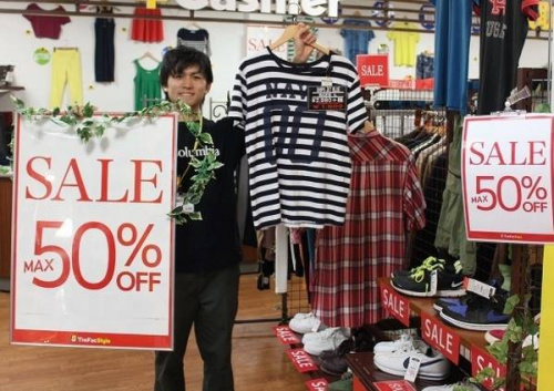 メンズのチャンピオン