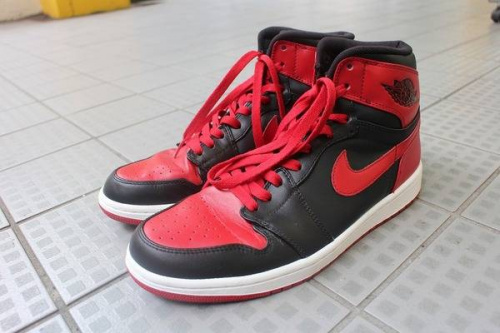 古着のスニーカー