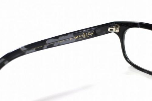 メガネのウェリントン